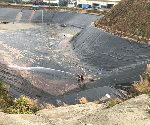 巴音郭楞废水池清理